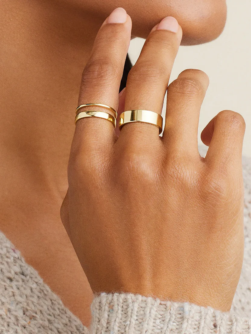 Elegant Heart Pendant Ring – Ruby Touch
